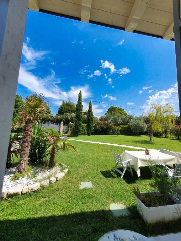 Villa Claudia Бардолино Екстериор снимка